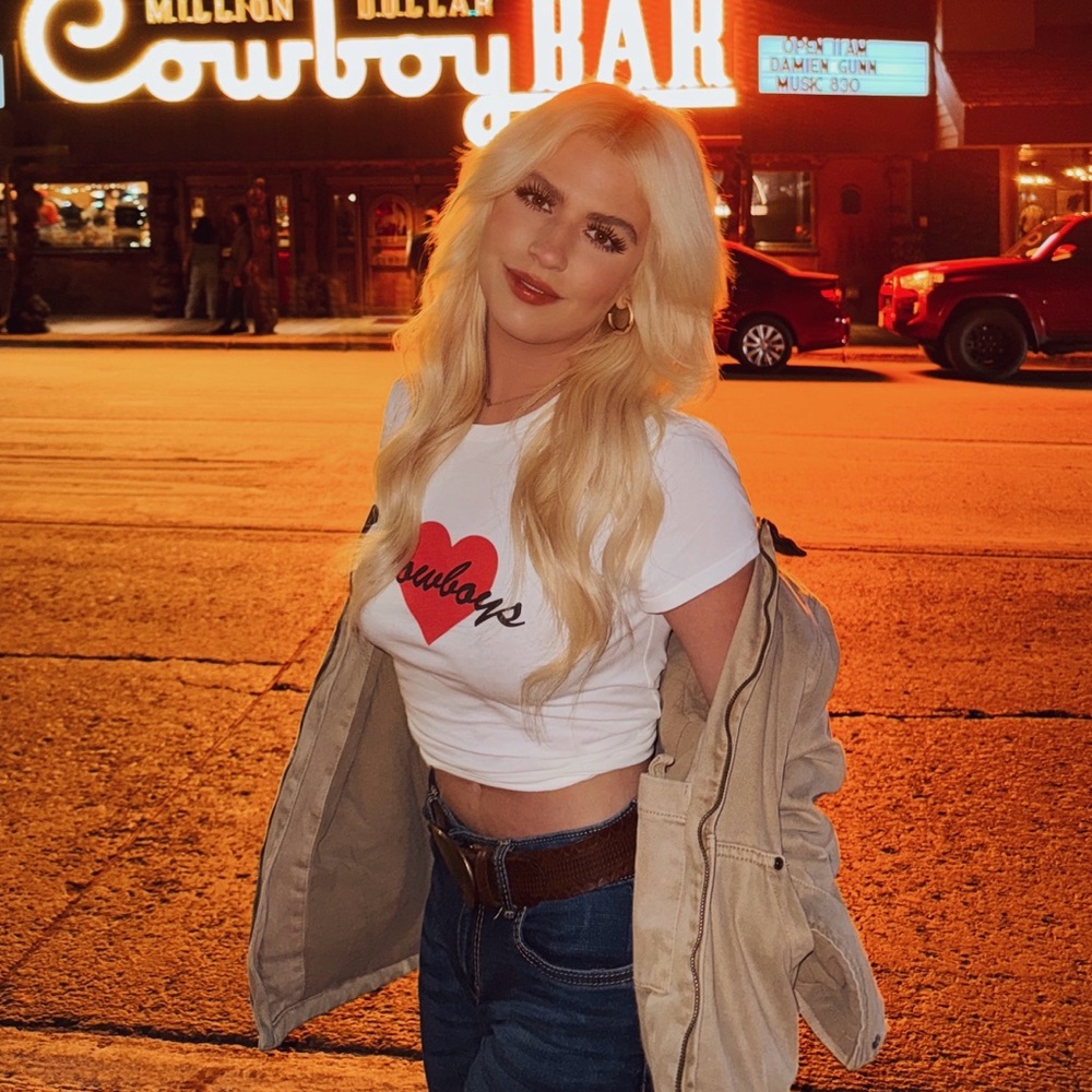 Meet your Posher, Carcaroline